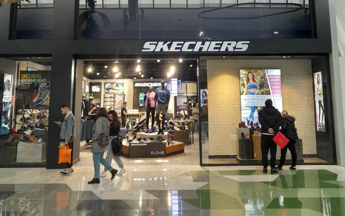 Skechers